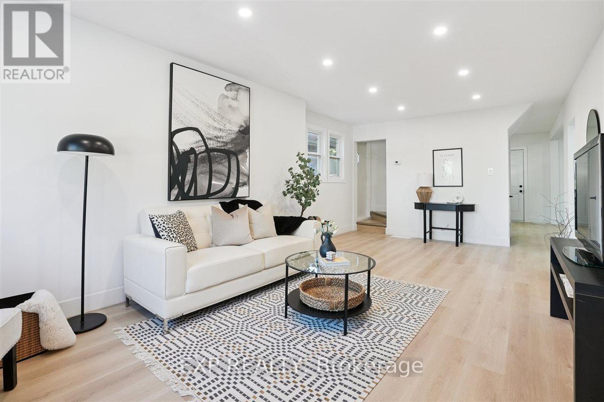 41 Cameron Avenue S, Hamilton, Ontario  L8K 2X1 - Photo 2 - X12538974