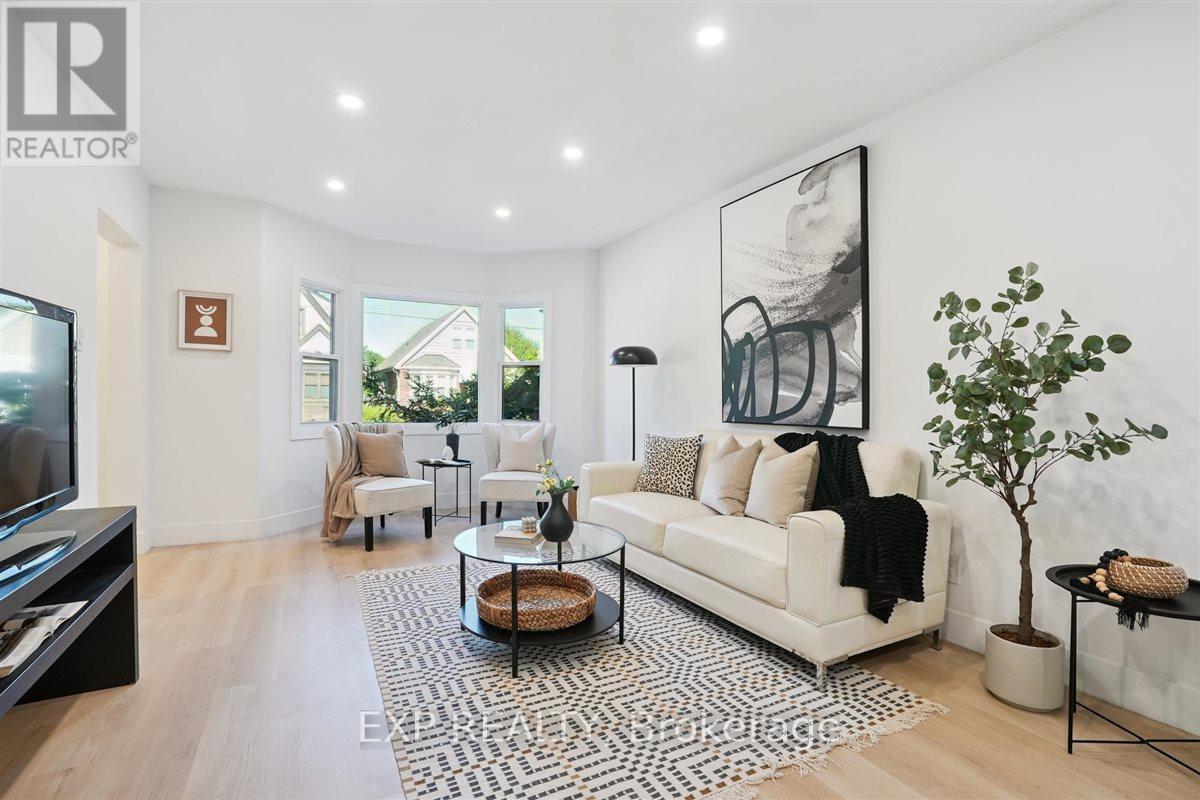 41 Cameron Avenue S, Hamilton, Ontario  L8K 2X1 - Photo 4 - X12538974