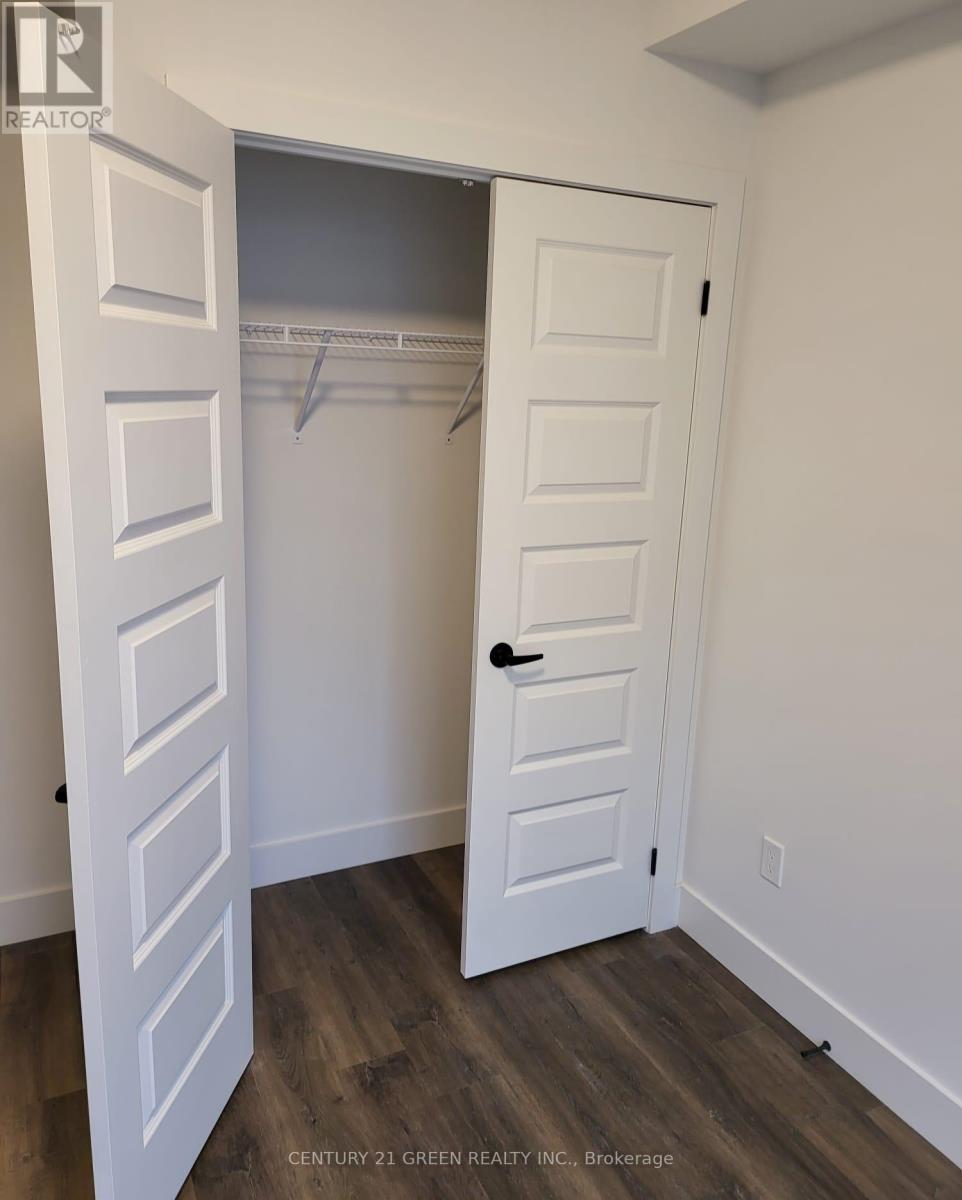 313 - 103 Roger Street, Waterloo, Ontario  N2J 0G2 - Photo 7 - X12539062