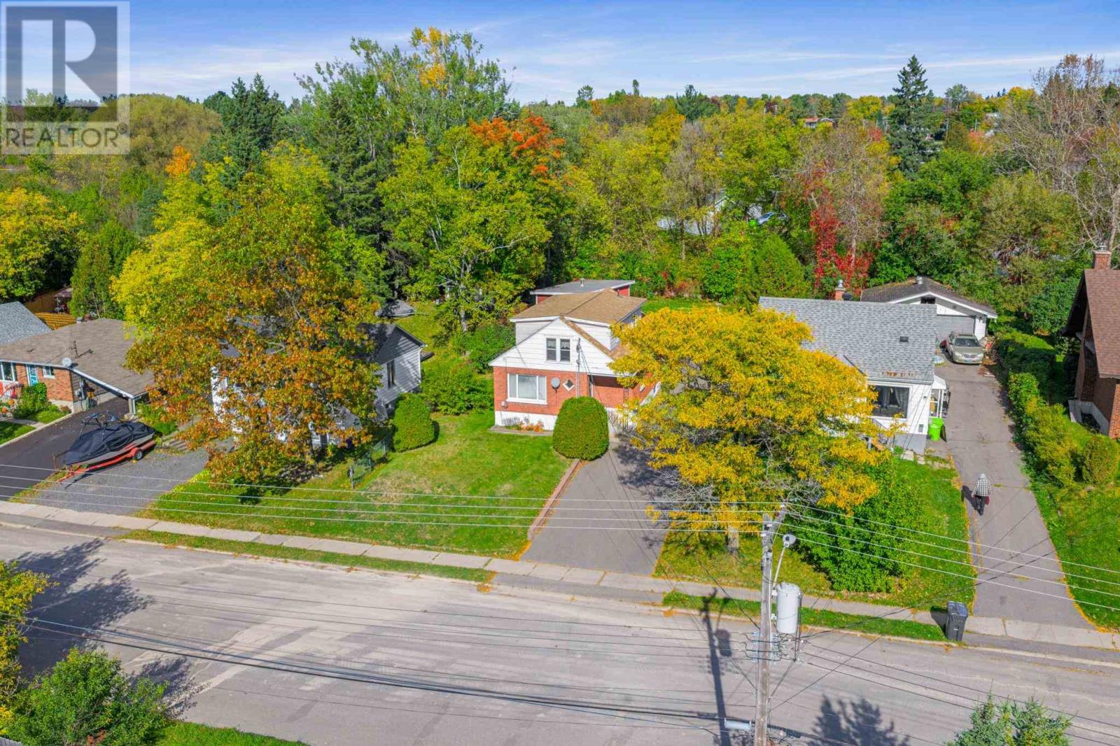 34 Elliott Rd, Sault Ste. Marie, Ontario  P6C 2Z4 - Photo 2 - SM252946