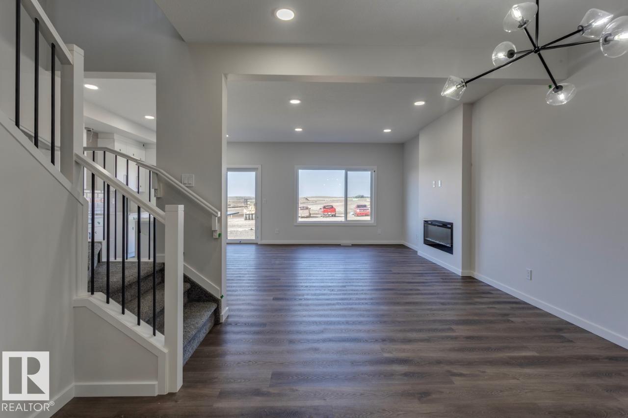 8 Chartres Cl, St. Albert, Alberta  T8N 0R6 - Photo 7 - E4465514