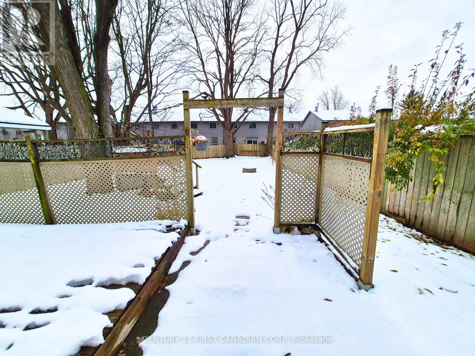 1727 Parkhurst Avenue, London East, Ontario N5V 2C4 - Photo 24 - X12538744