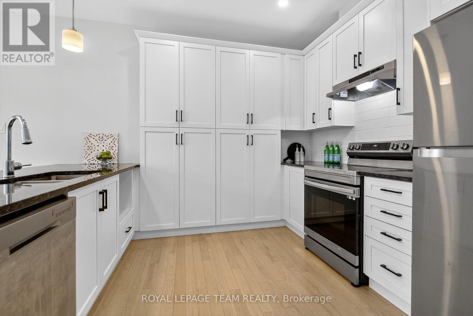 23 Morrall Court, Arnprior, Ontario  K7S 0J4 - Photo 8 - X12537742