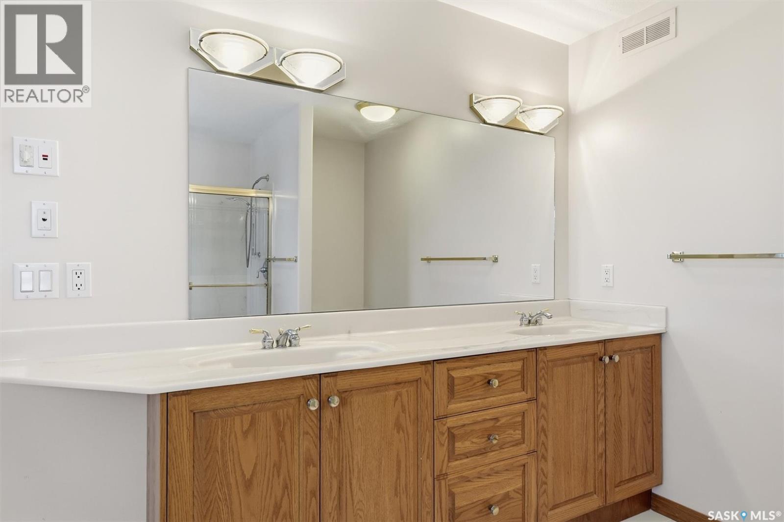 228 Braeshire Lane, Saskatoon, Saskatchewan  S7V 1B2 - Photo 30 - SK023836