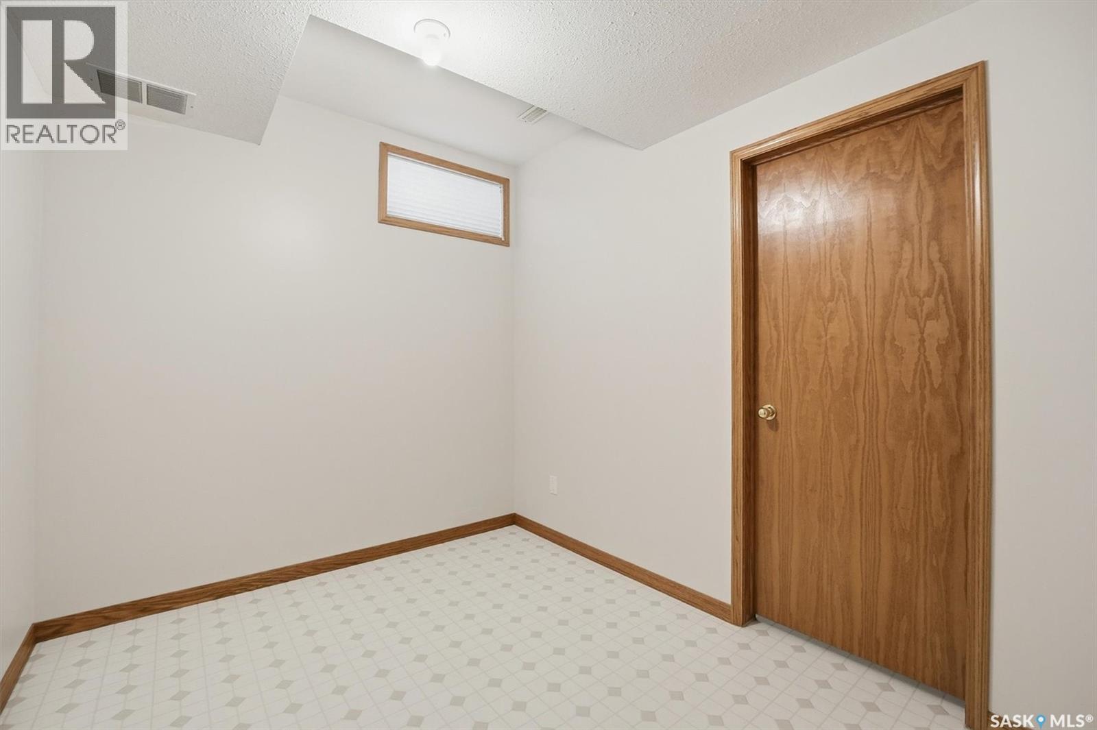 228 Braeshire Lane, Saskatoon, Saskatchewan  S7V 1B2 - Photo 42 - SK023836