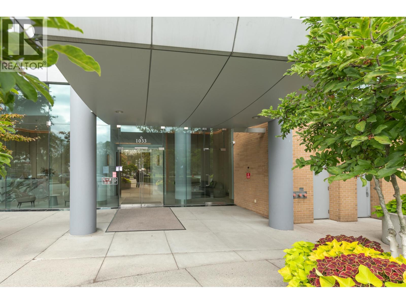 1101 1033 Marinaside Crescent, Vancouver, British Columbia  V6Z 3A3 - Photo 2 - R3056544