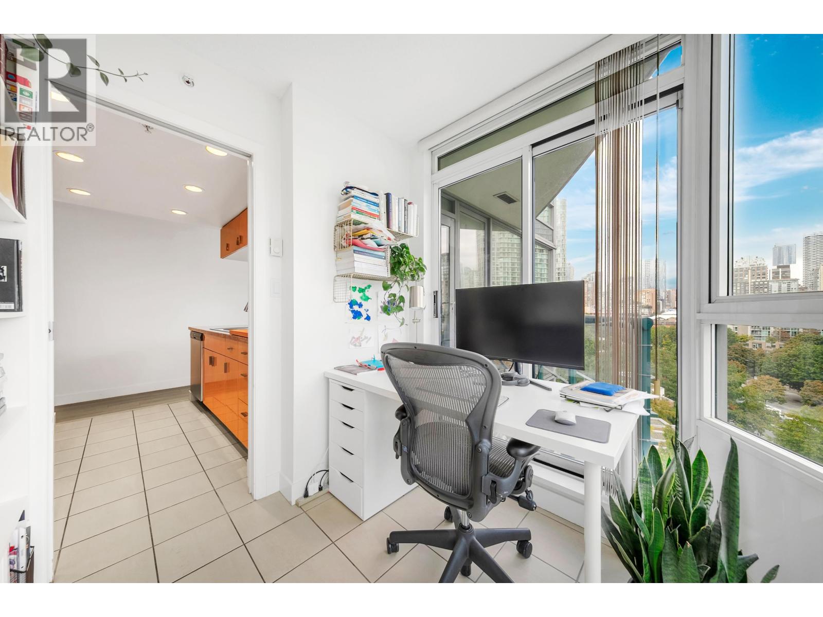 1101 1033 Marinaside Crescent, Vancouver, British Columbia  V6Z 3A3 - Photo 21 - R3056544