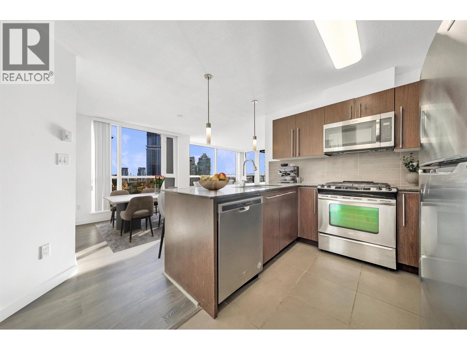 907 4888 Brentwood Drive, Burnaby, British Columbia  V5C 0C6 - Photo 2 - R3066811