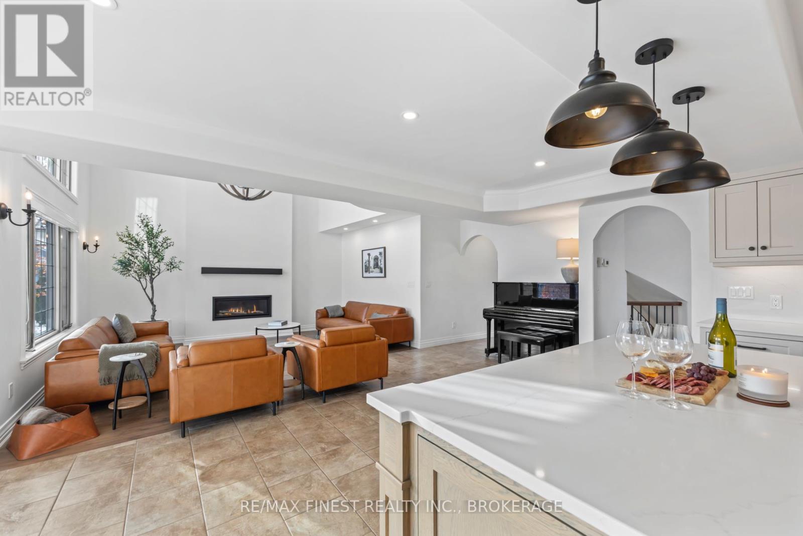 1430 Perradice Drive, Kingston, Ontario  K7L 4V3 - Photo 10 - X12538130