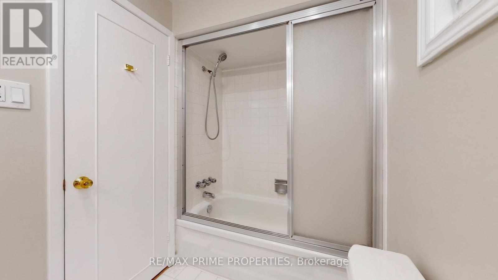 153 Krieghoff Avenue, Markham, Ontario  L3R 1W2 - Photo 26 - N12539164