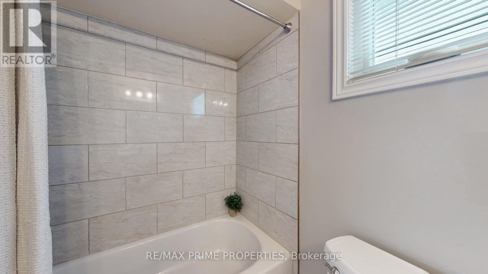 153 Krieghoff Avenue, Markham, Ontario  L3R 1W2 - Photo 34 - N12539164