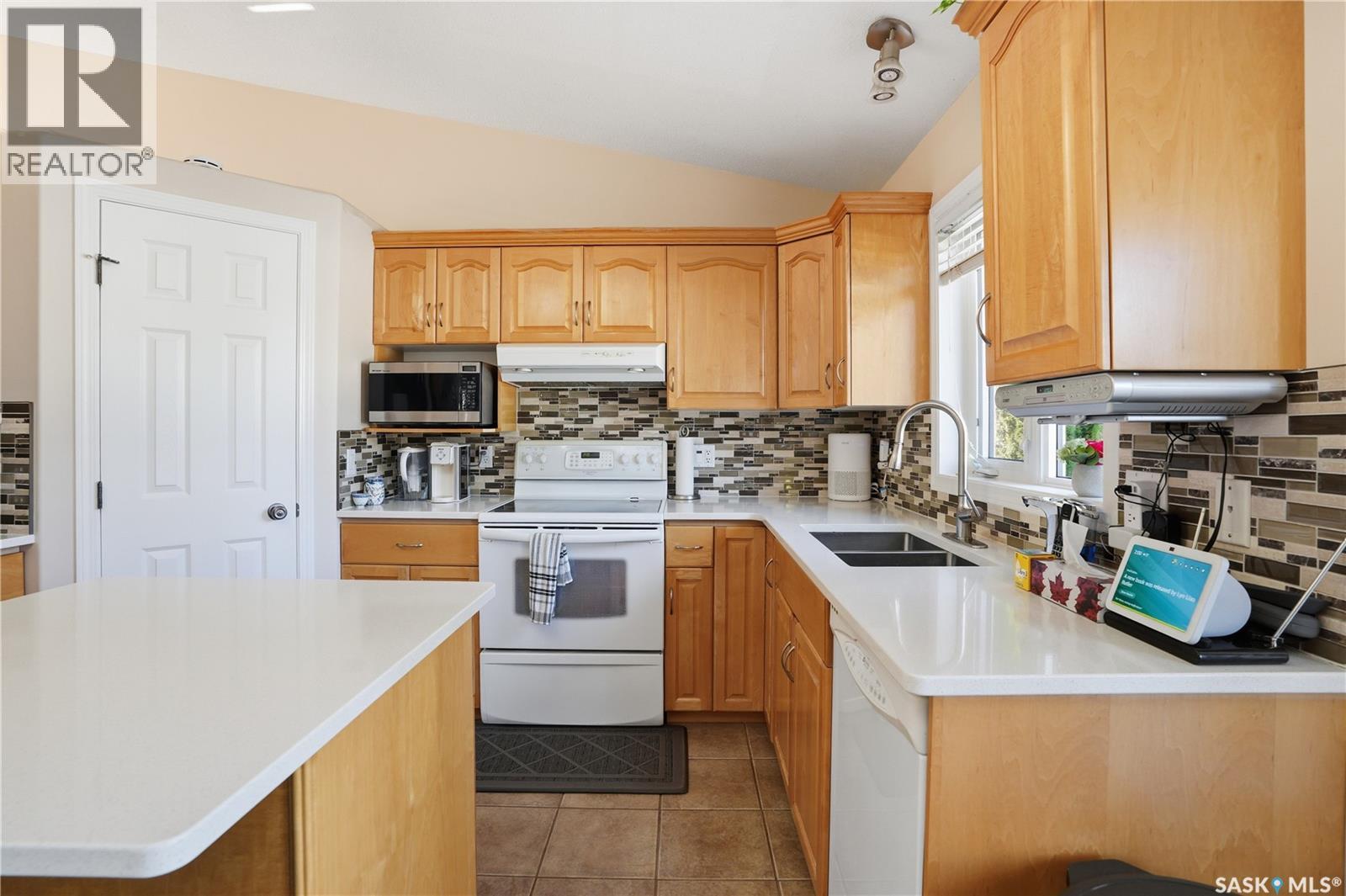 223 Blackburn Crescent, Saskatoon, Saskatchewan  S7V 1E9 - Photo 10 - SK021228