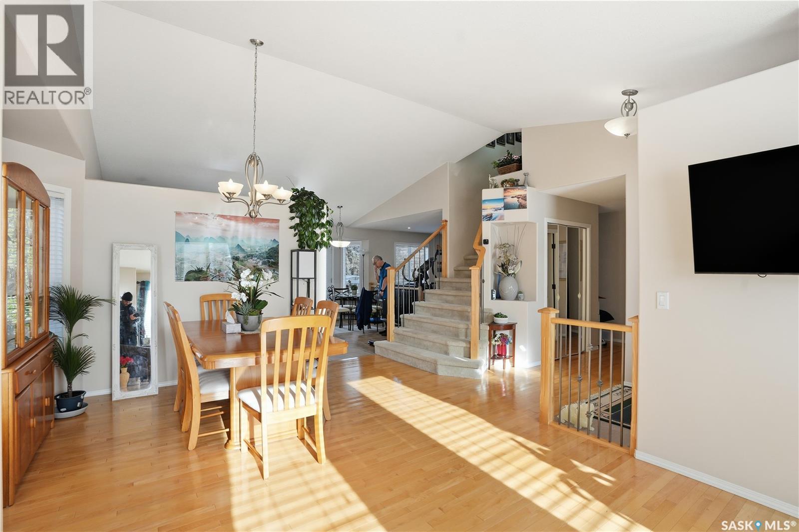 223 Blackburn Crescent, Saskatoon, Saskatchewan  S7V 1E9 - Photo 6 - SK021228