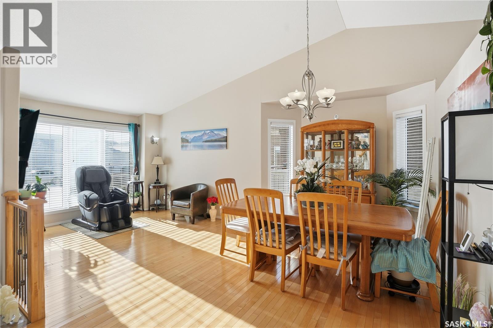 223 Blackburn Crescent, Saskatoon, Saskatchewan  S7V 1E9 - Photo 4 - SK021228