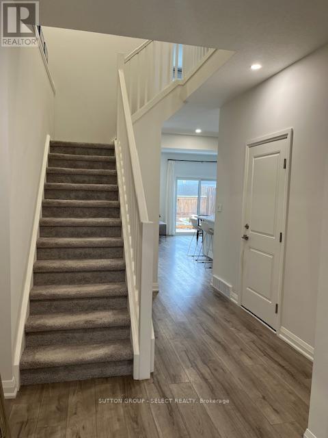 3 - 1 Miller Drive, Lucan Biddulph, Ontario  N0M 2J0 - Photo 6 - X12539302