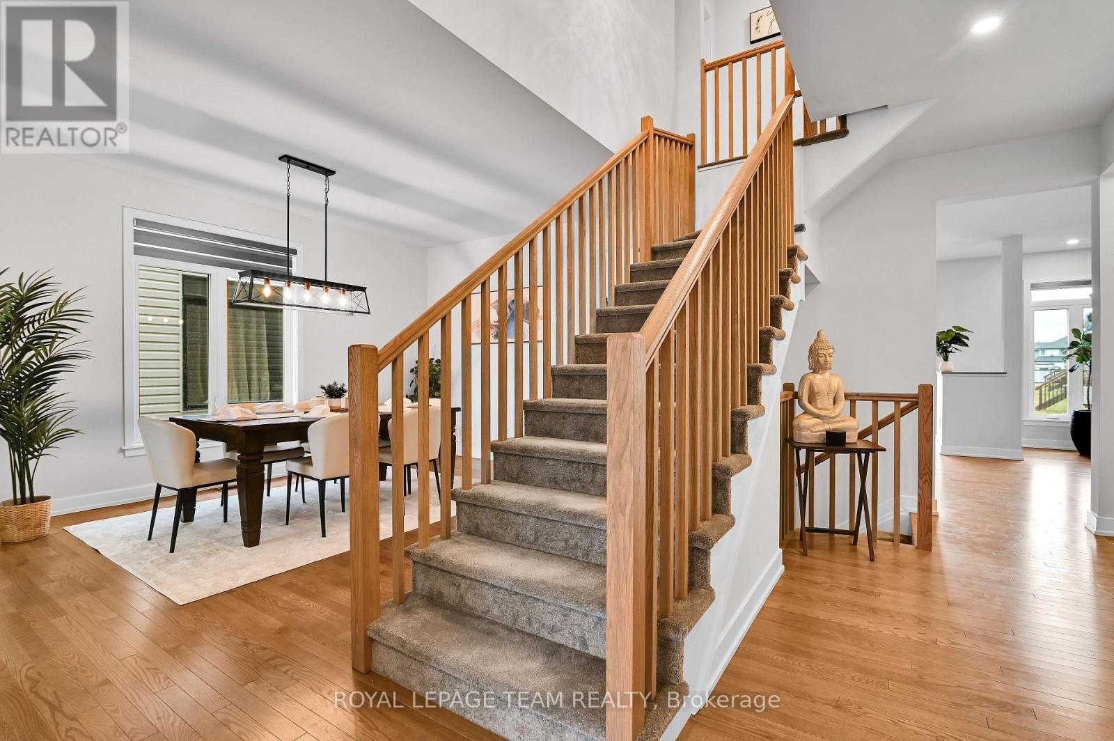 202 Zinnia Way, Ottawa, Ontario  K4M 0L4 - Photo 5 - X12539190