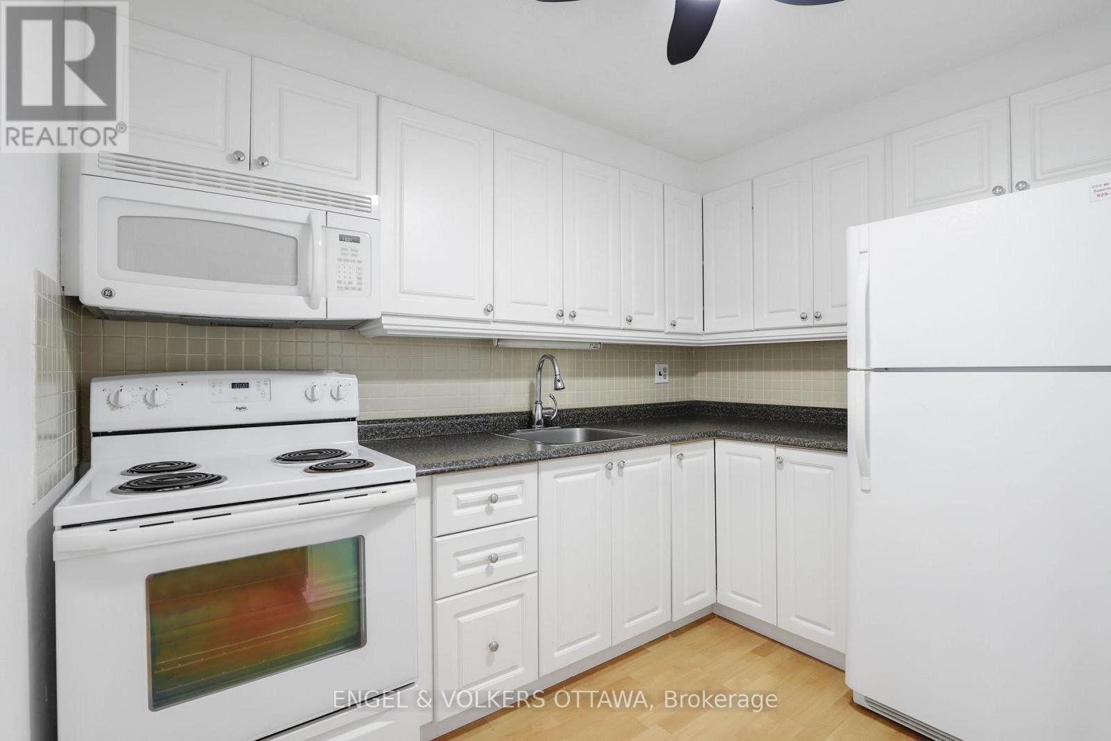 814 - 3100 Carling Avenue, Ottawa, Ontario  K2B 6J6 - Photo 9 - X12539238