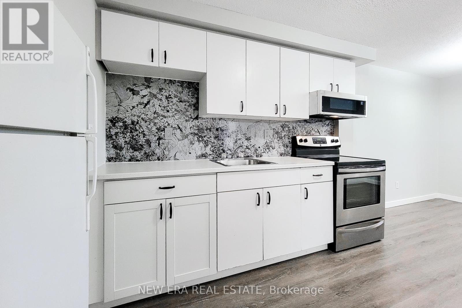 103 Vine Street, St. Catharines, Ontario L2R 3Y3 - Photo 32 - X12539150