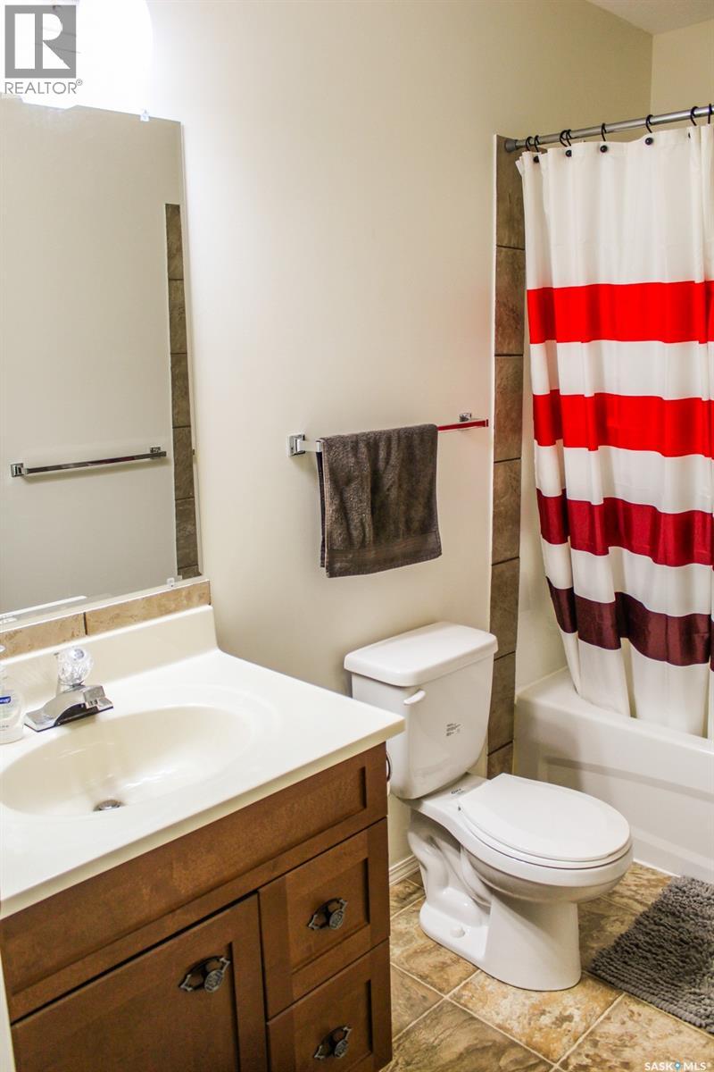 206 Elizabeth Street, Melfort, Saskatchewan  S0E 1A0 - Photo 16 - SK022084