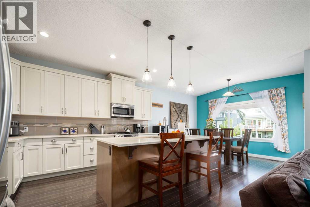 84 Sunset Manor, Cochrane, Alberta  T4C 0N3 - Photo 11 - A2247739