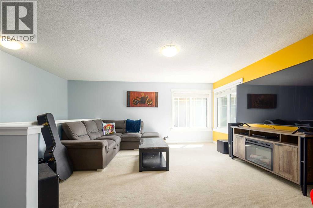 84 Sunset Manor, Cochrane, Alberta  T4C 0N3 - Photo 24 - A2247739