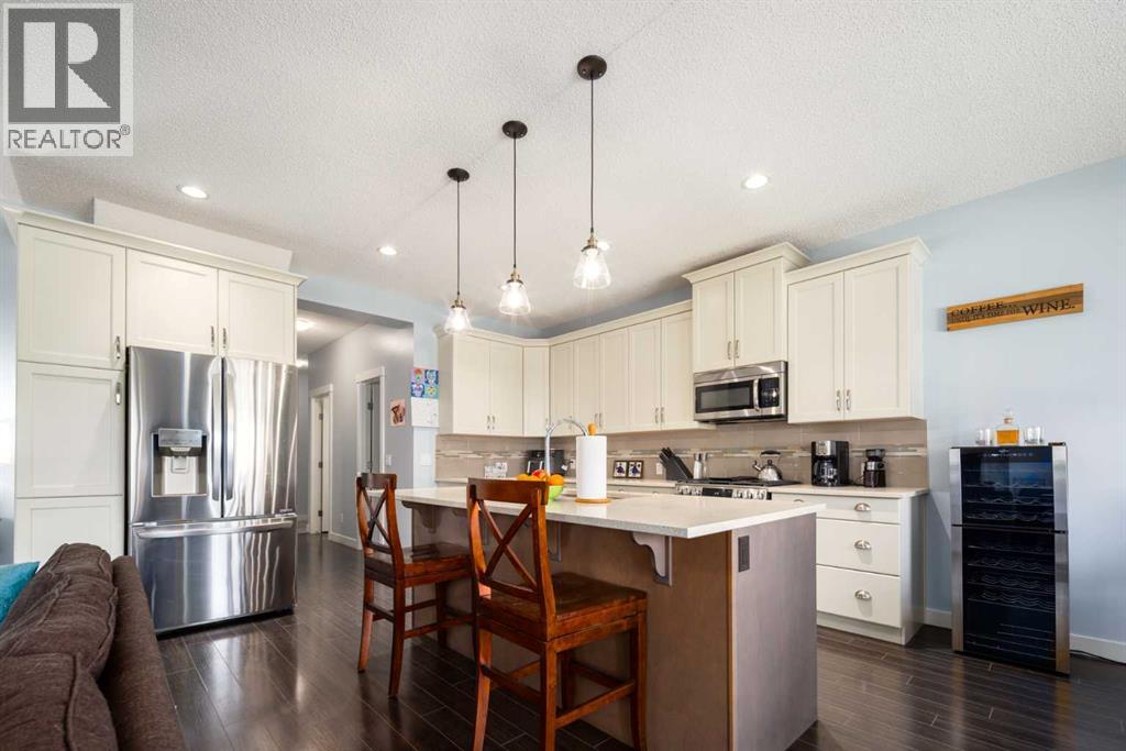 84 Sunset Manor, Cochrane, Alberta  T4C 0N3 - Photo 10 - A2247739