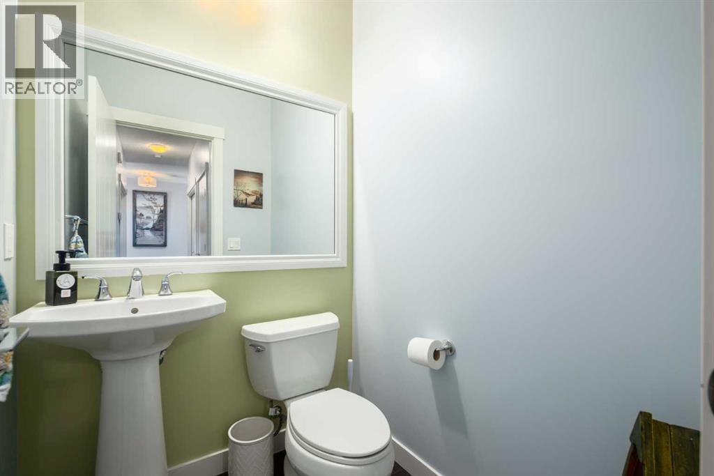 84 Sunset Manor, Cochrane, Alberta  T4C 0N3 - Photo 22 - A2247739