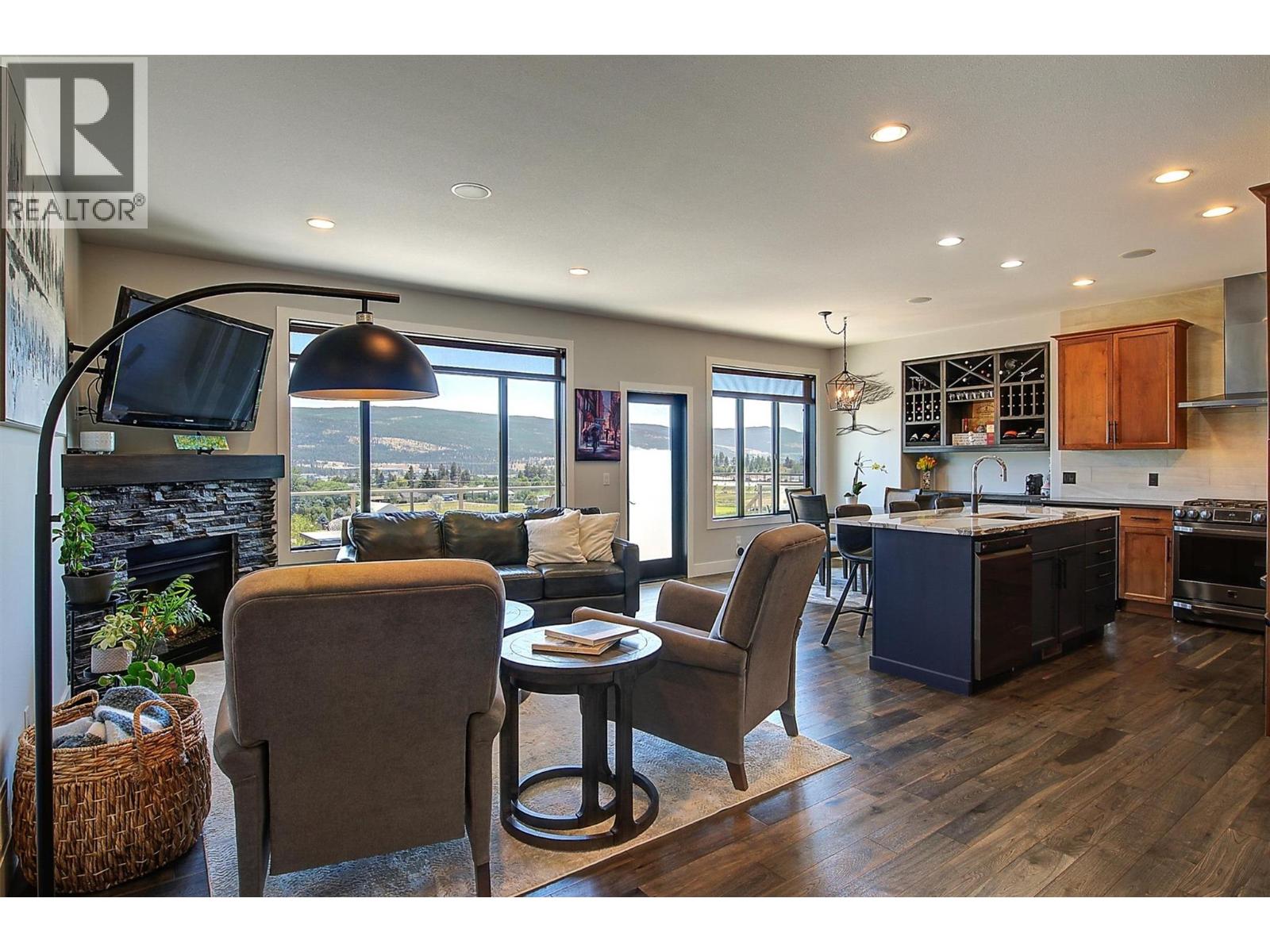 9761 Crofton Road, Lake Country, British Columbia  V4V 2S1 - Photo 4 - 10367314