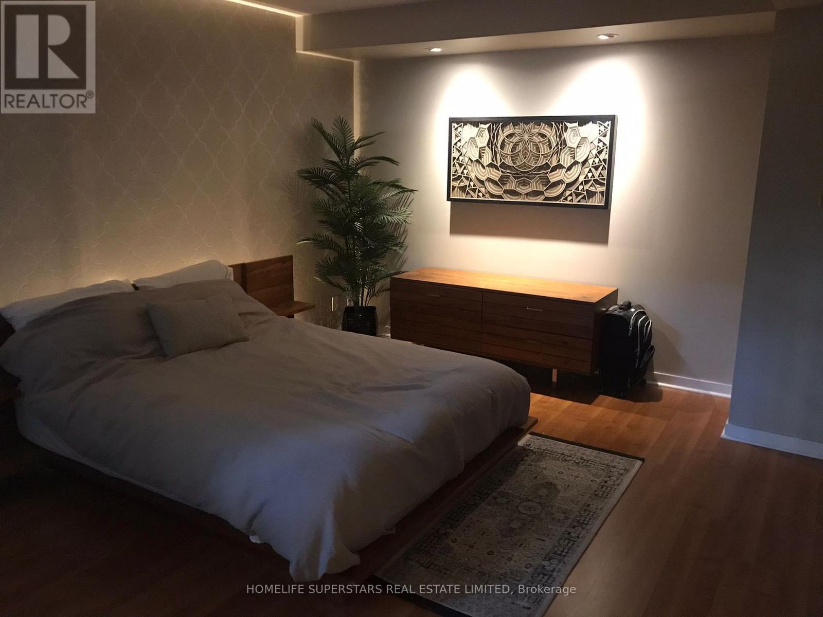 609 - 76 Shuter Street, Toronto, Ontario  M5B 1B4 - Photo 3 - C12539262