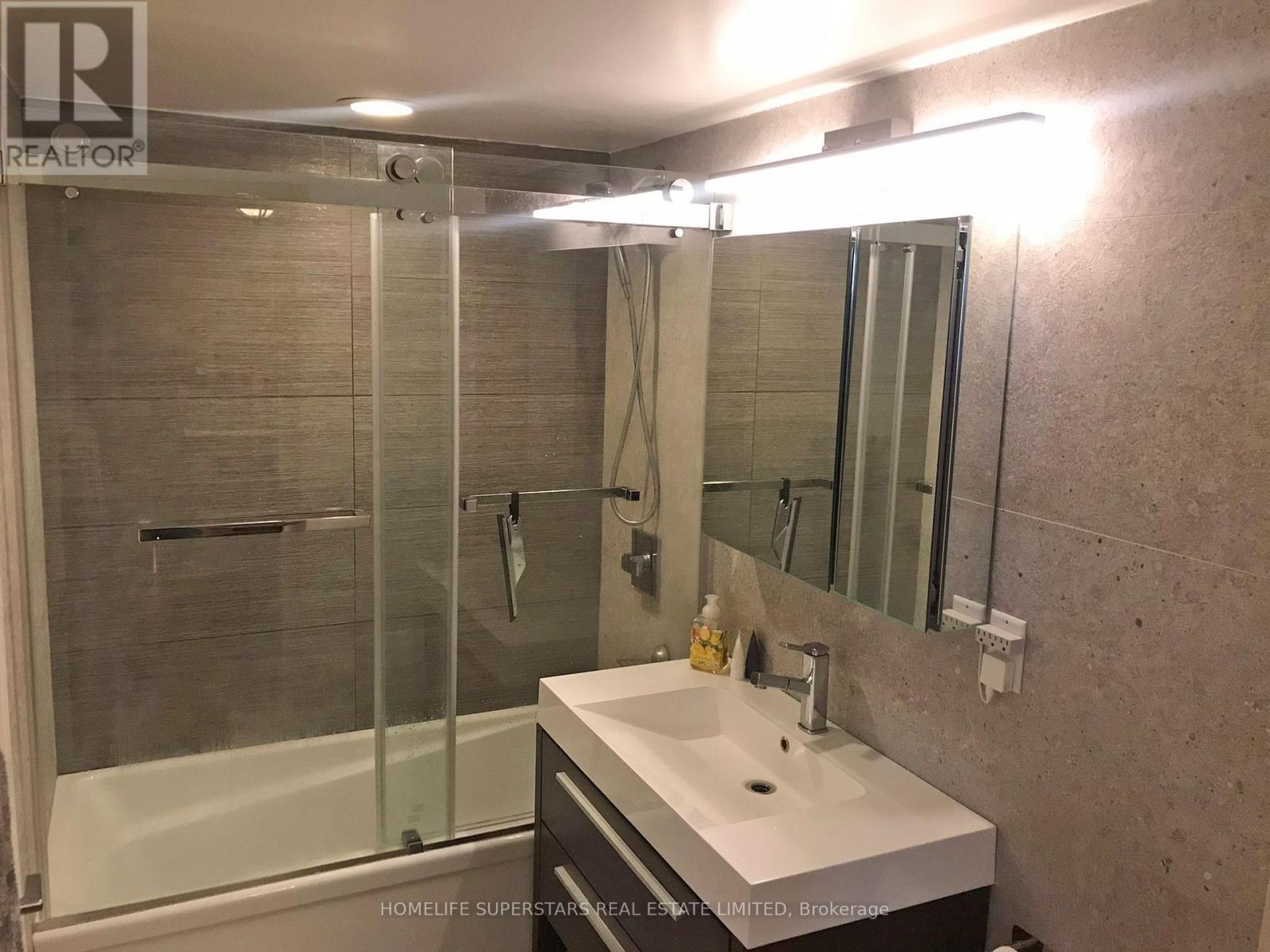 609 - 76 Shuter Street, Toronto, Ontario  M5B 1B4 - Photo 4 - C12539262