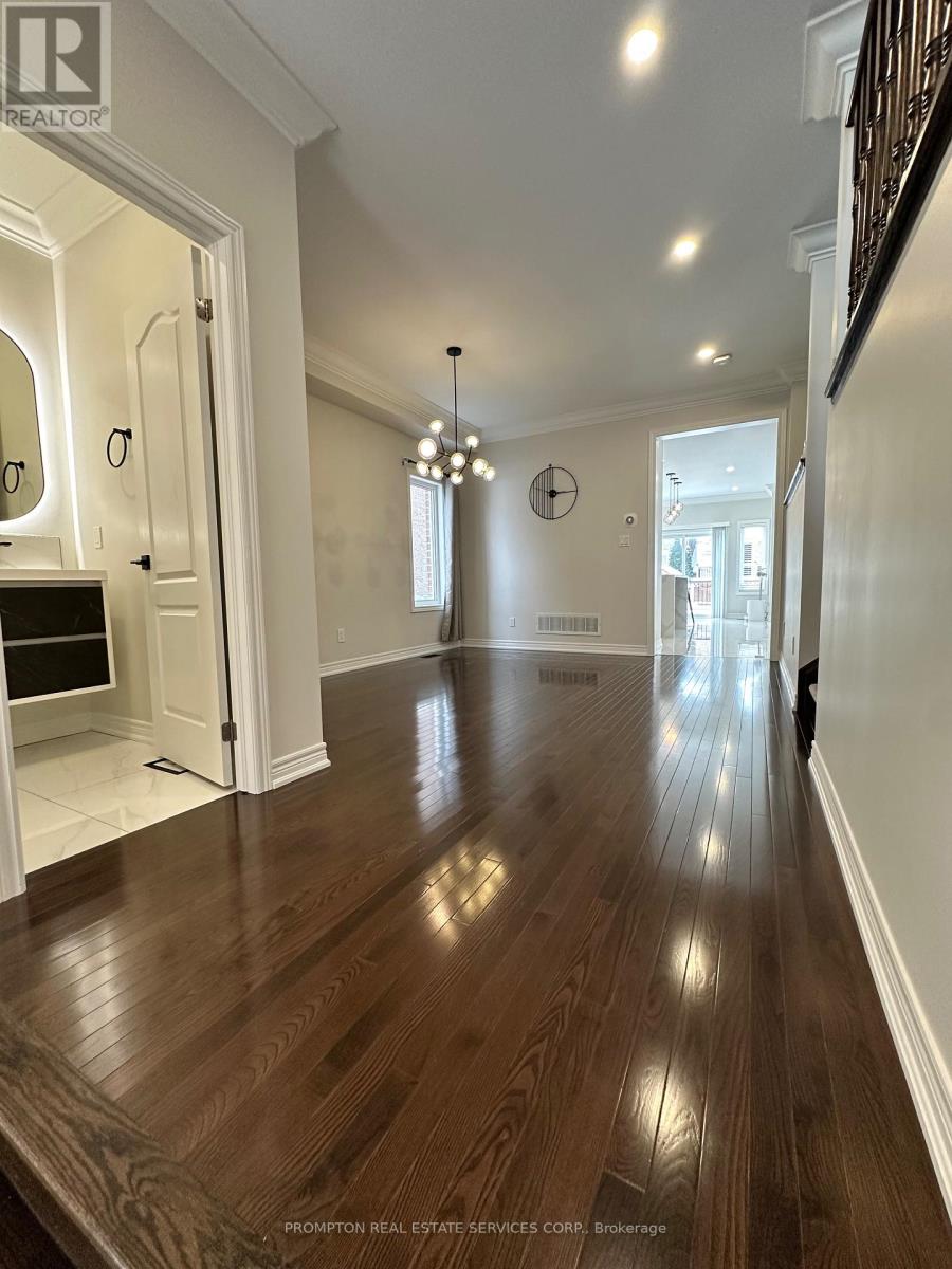 58 Bigelow Road, Whitchurch-Stouffville, Ontario  L4A 0W4 - Photo 12 - N12538876