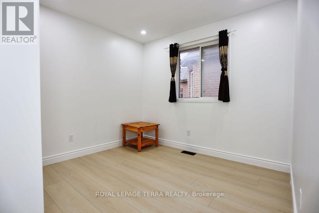 45 Peregrine Road, Barrie, Ontario  L4M 6R1 - Photo 15 - S12539084