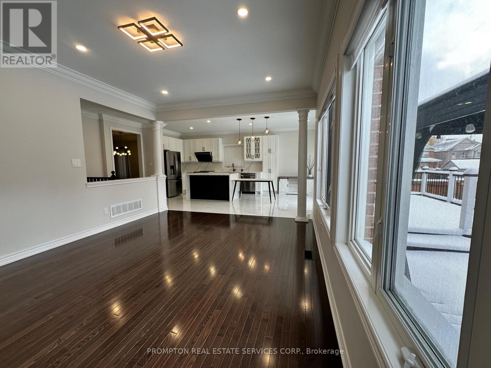 58 Bigelow Road, Whitchurch-Stouffville, Ontario  L4A 0W4 - Photo 4 - N12538876