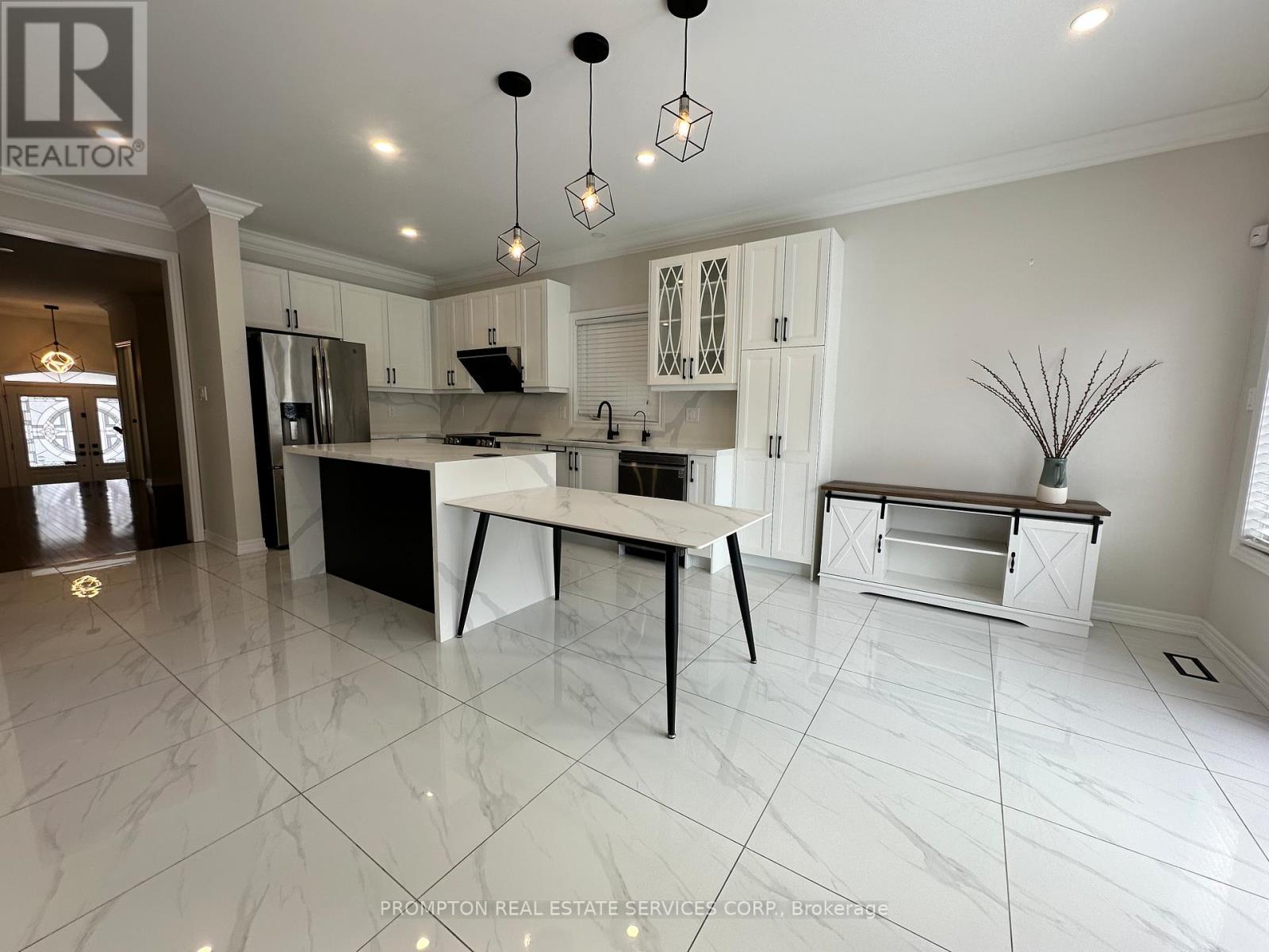 58 Bigelow Road, Whitchurch-Stouffville, Ontario  L4A 0W4 - Photo 6 - N12538876