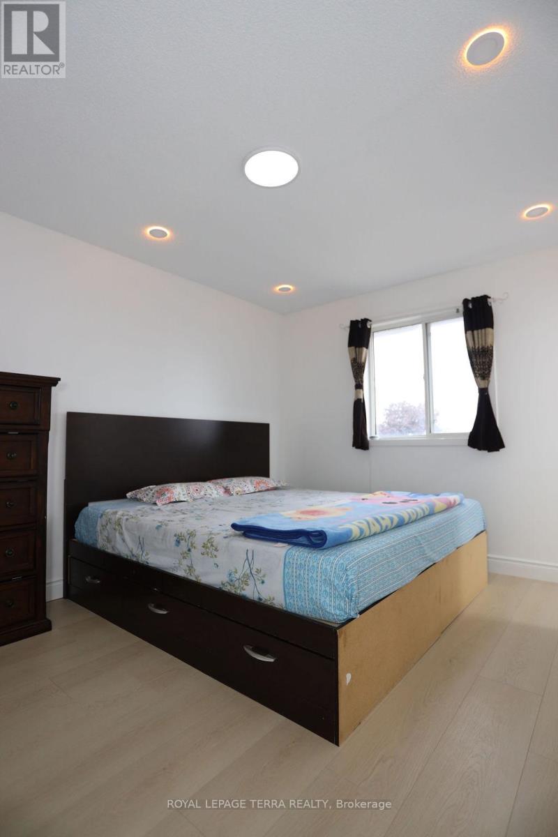 45 Peregrine Road, Barrie, Ontario  L4M 6R1 - Photo 18 - S12539084