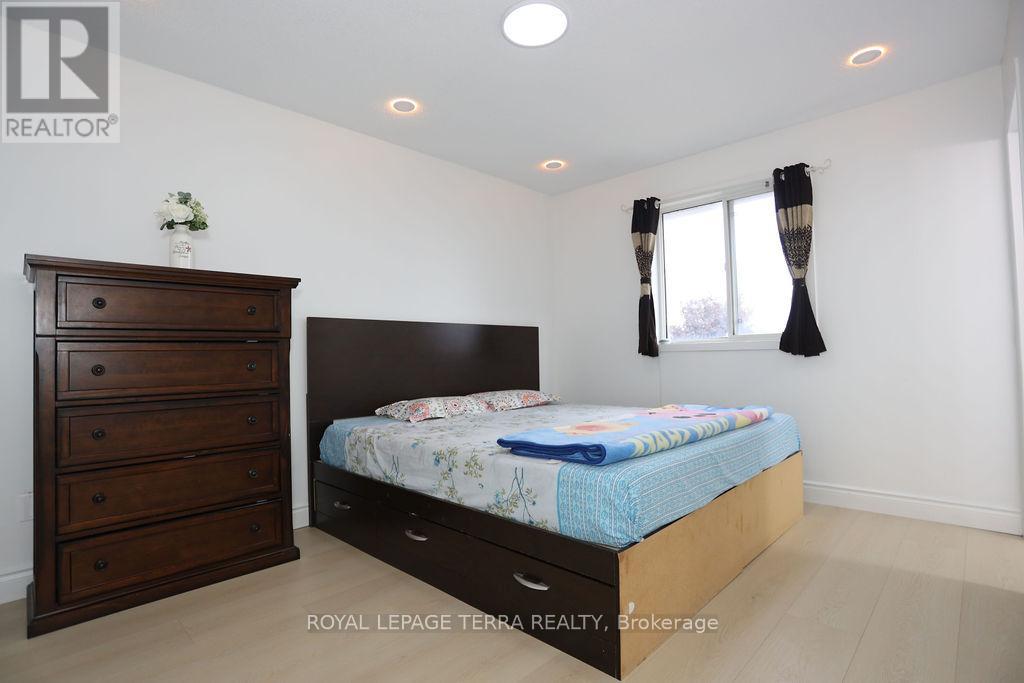 45 Peregrine Road, Barrie, Ontario  L4M 6R1 - Photo 16 - S12539084