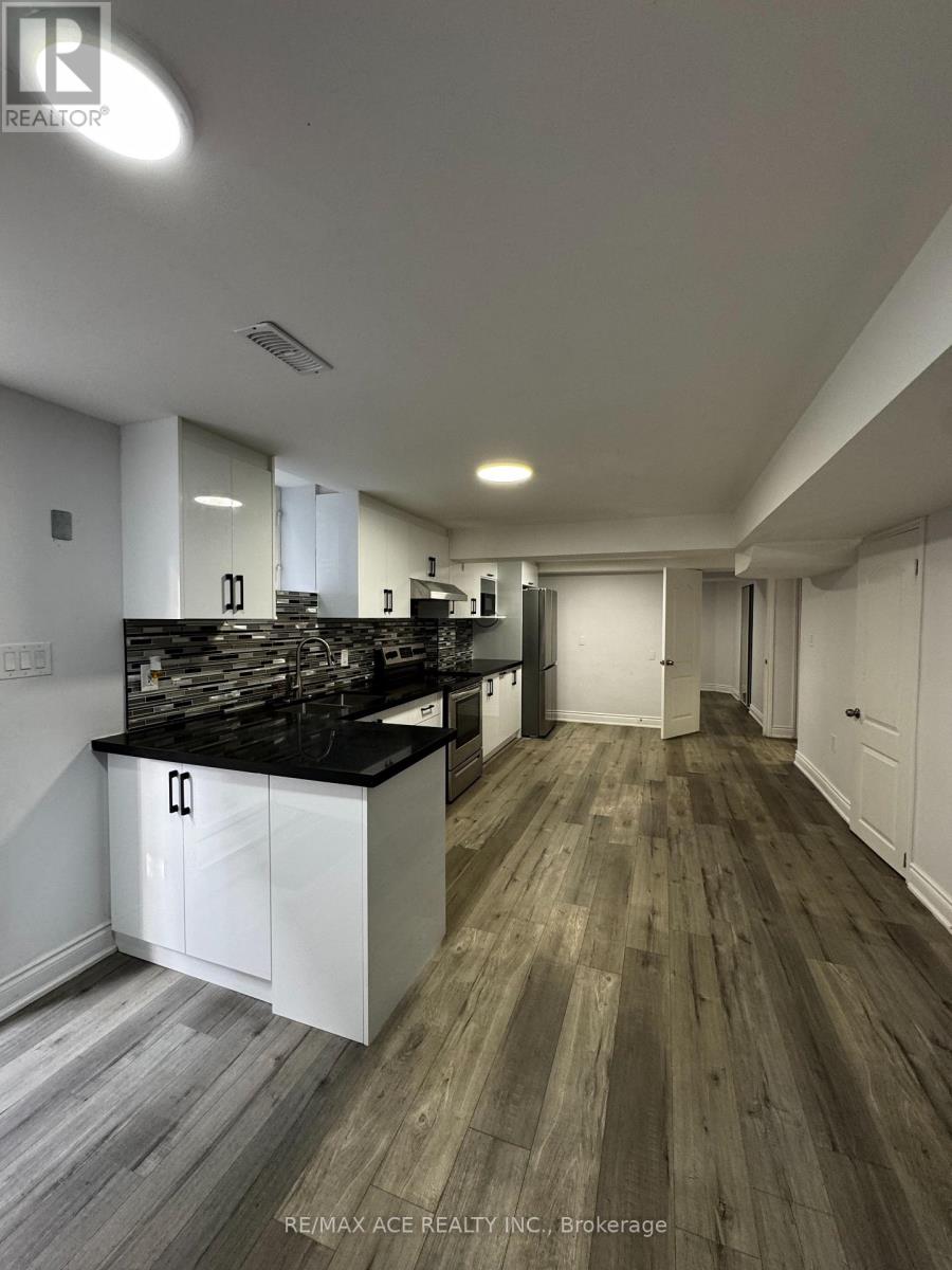 Bsmt - 17 Meekings Drive, Ajax, Ontario  L1T 3N7 - Photo 3 - E12539290