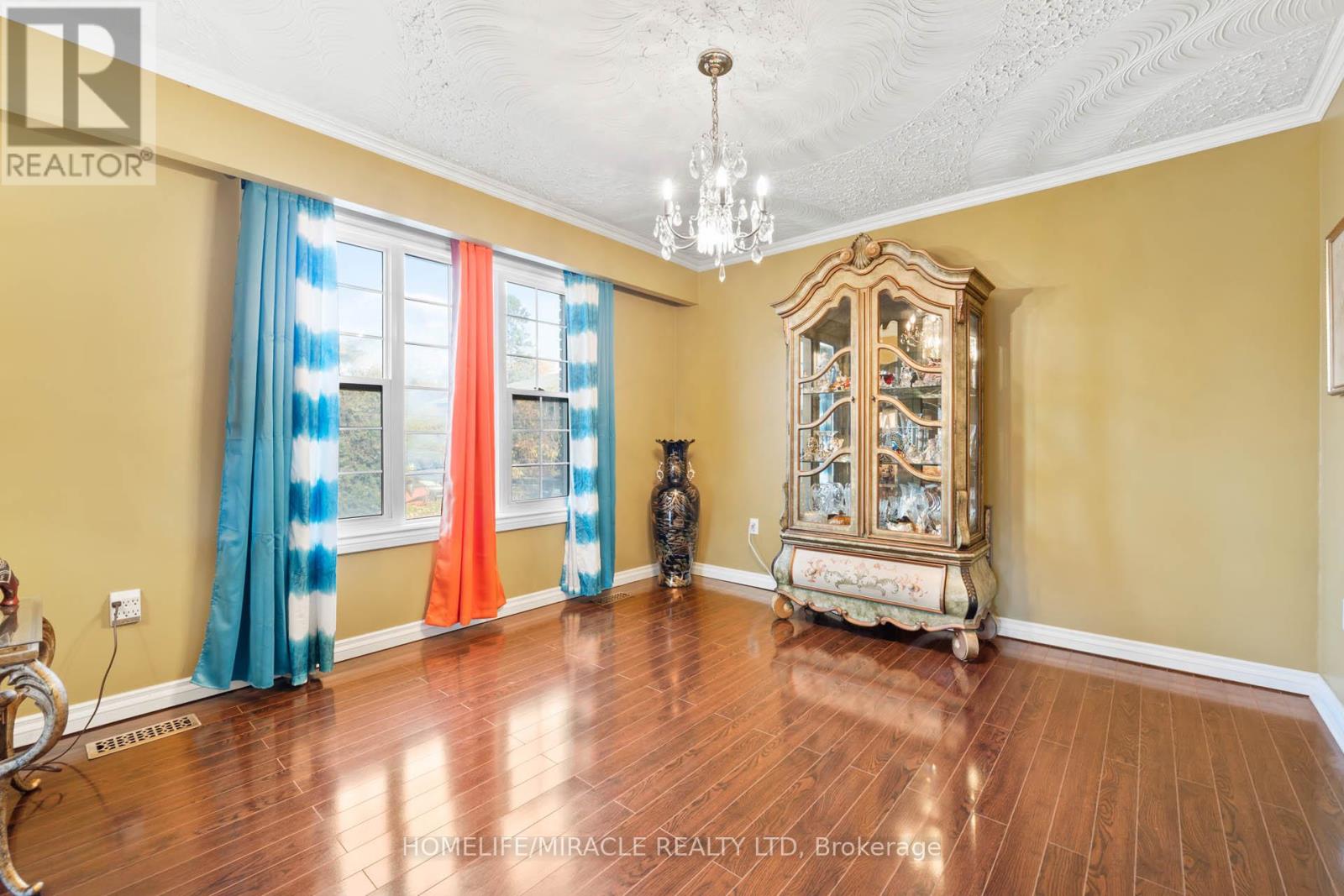 73 Garrard Road, Whitby, Ontario  L1N 3K4 - Photo 5 - E12539304