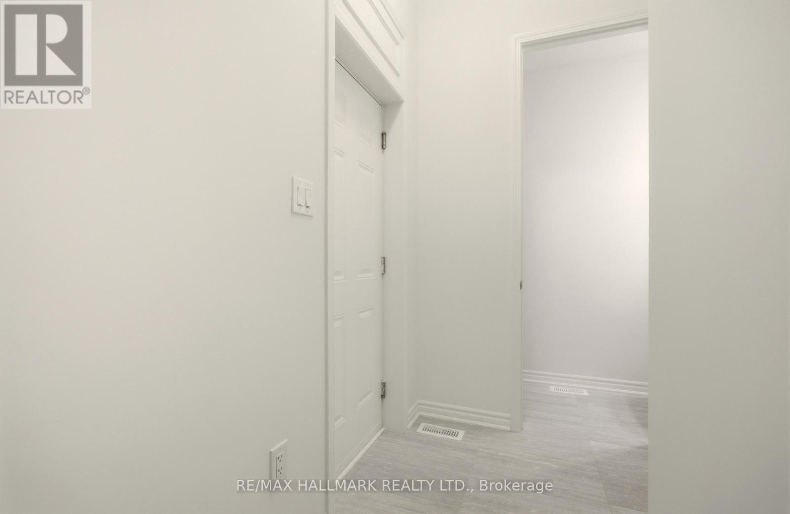 618 Newlove Street, Innisfil, Ontario  L9S 0S2 - Photo 24 - N12539224