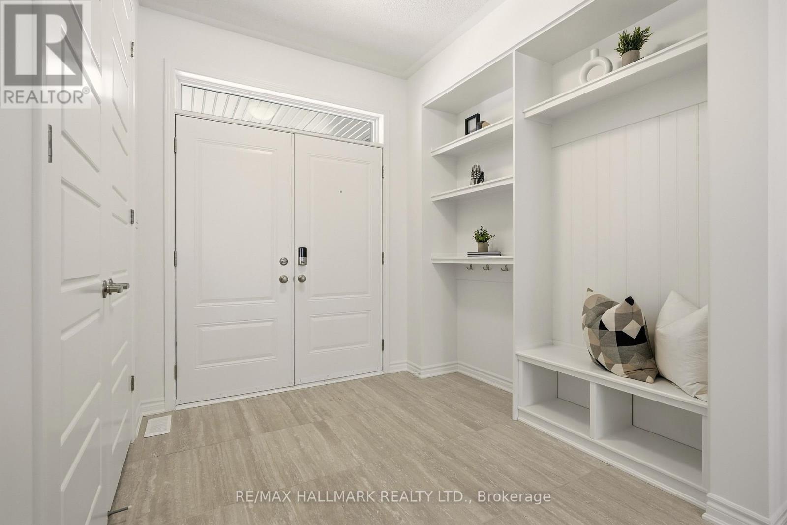 618 Newlove Street, Innisfil, Ontario  L9S 0S2 - Photo 9 - N12539224