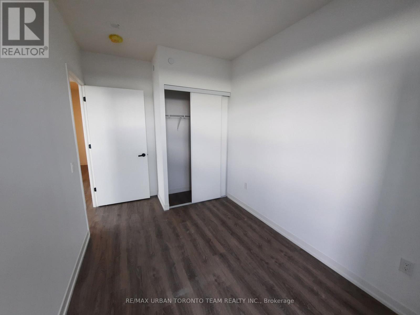 1212 - 8 Interchange Way, Vaughan, Ontario  L4K 5Z7 - Photo 13 - N12539244