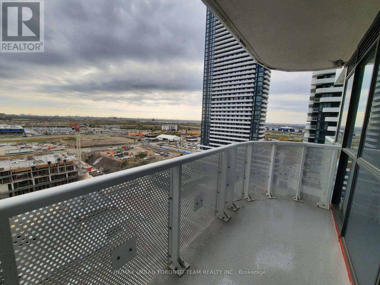 1212 - 8 Interchange Way, Vaughan, Ontario  L4K 5Z7 - Photo 14 - N12539244