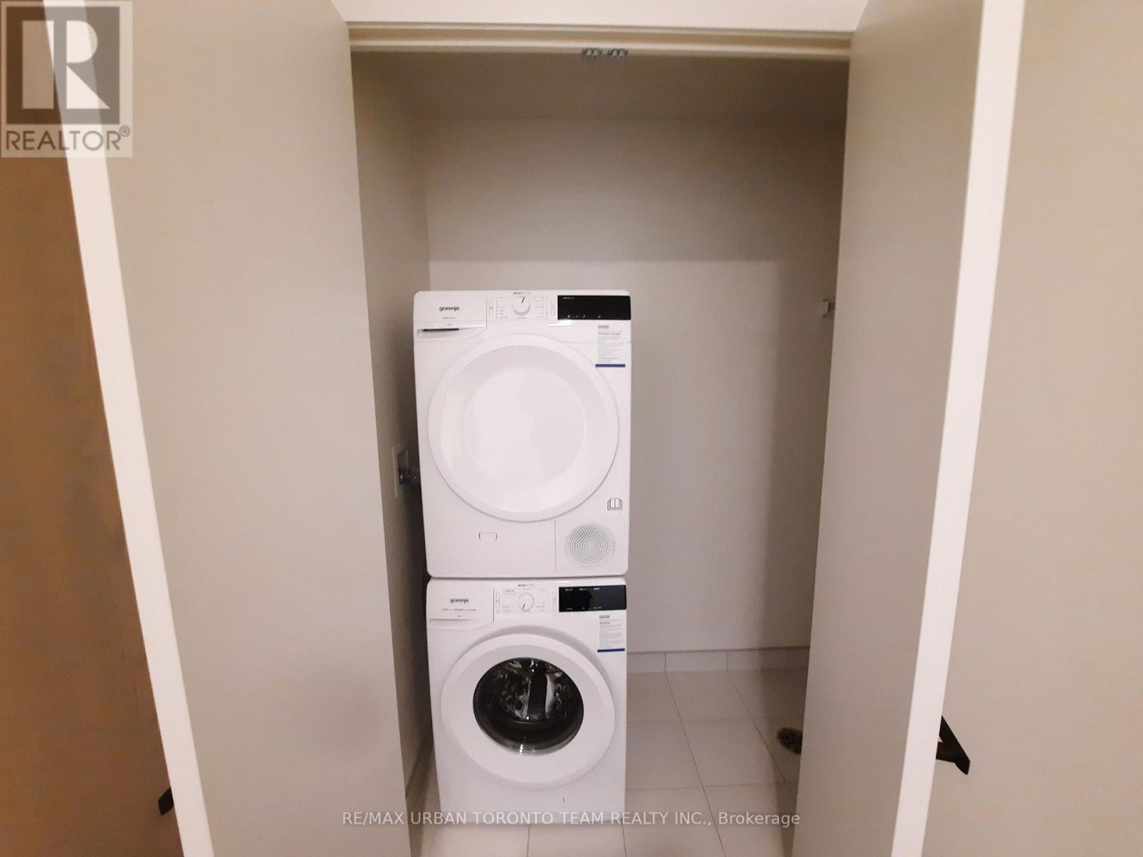 1212 - 8 Interchange Way, Vaughan, Ontario  L4K 5Z7 - Photo 17 - N12539244