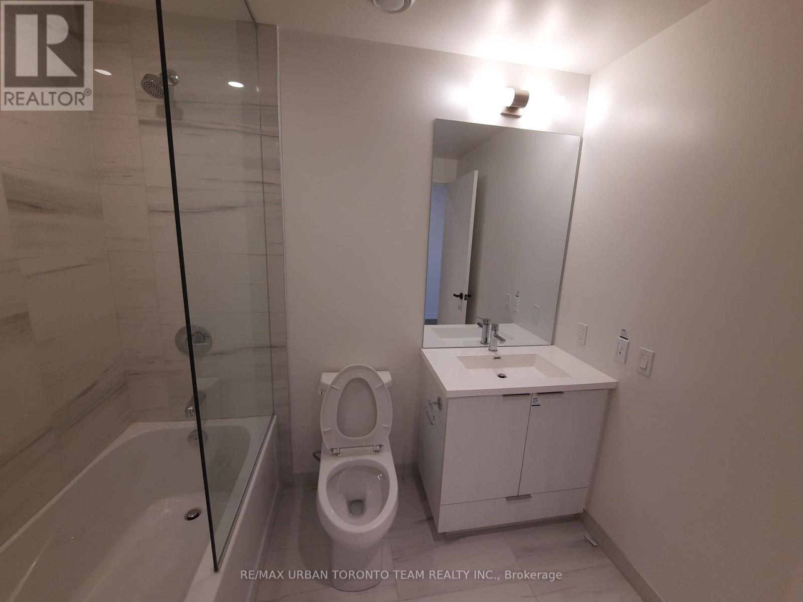 1212 - 8 Interchange Way, Vaughan, Ontario  L4K 5Z7 - Photo 19 - N12539244