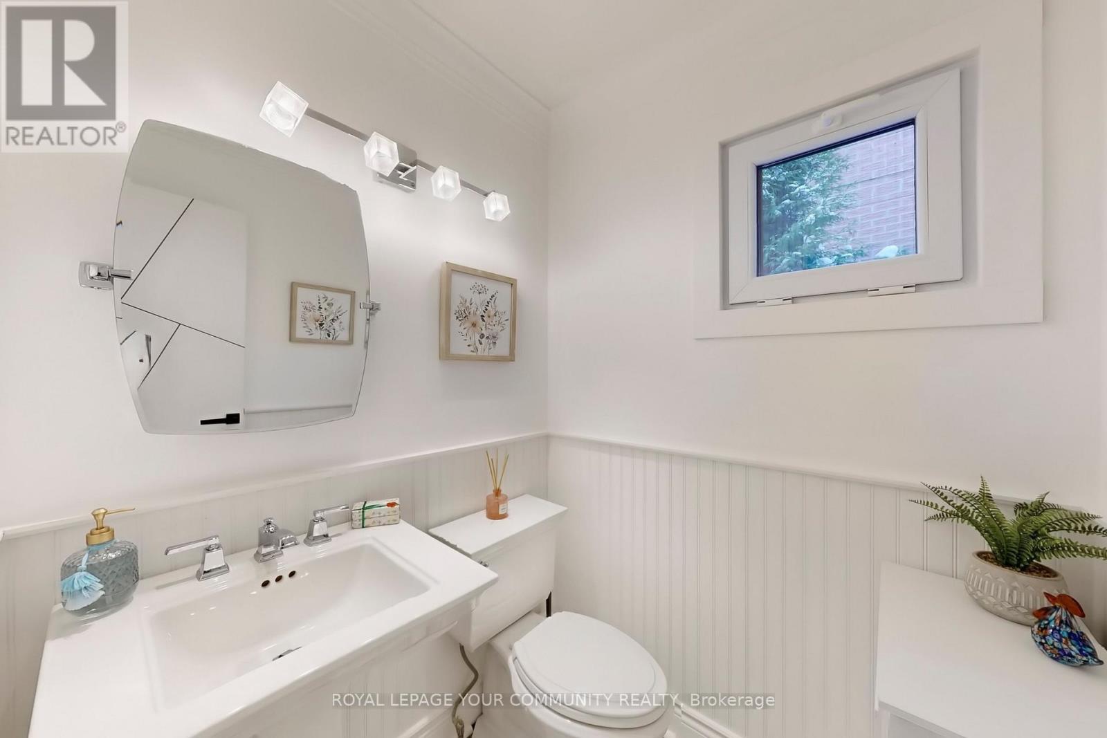 1 Mendys Forest, Aurora, Ontario  L4G 5A4 - Photo 17 - N12539292