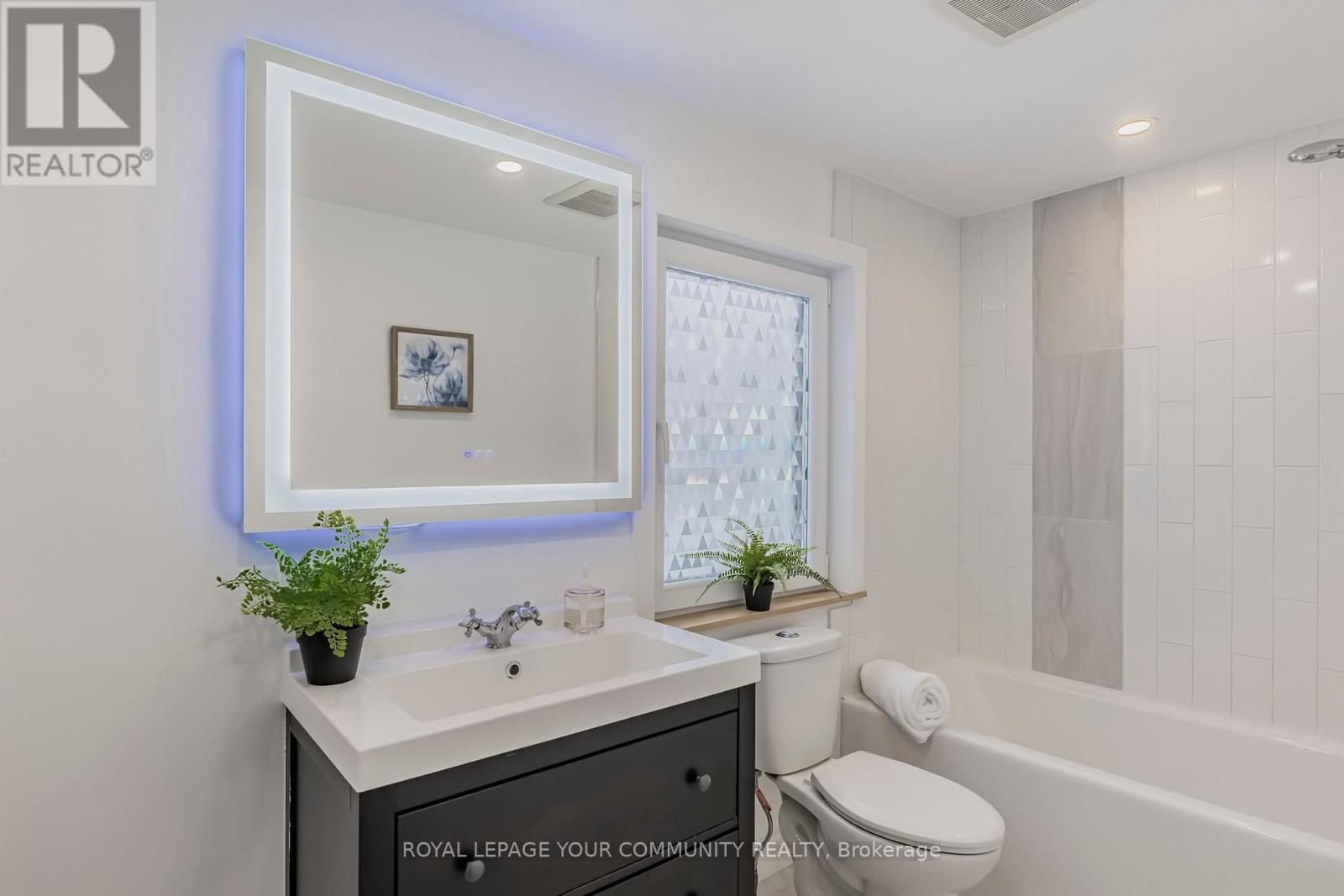 1 Mendys Forest, Aurora, Ontario  L4G 5A4 - Photo 34 - N12539292