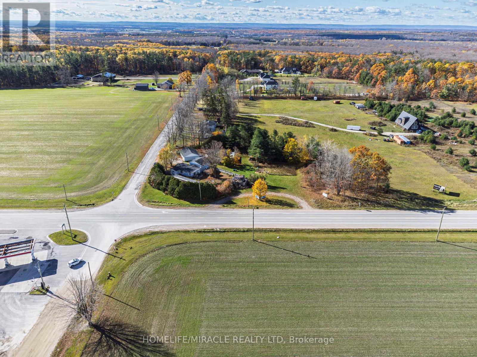 1008 Rainbow Valley Road, Springwater, Ontario  L0L 2K0 - Photo 16 - S12539236