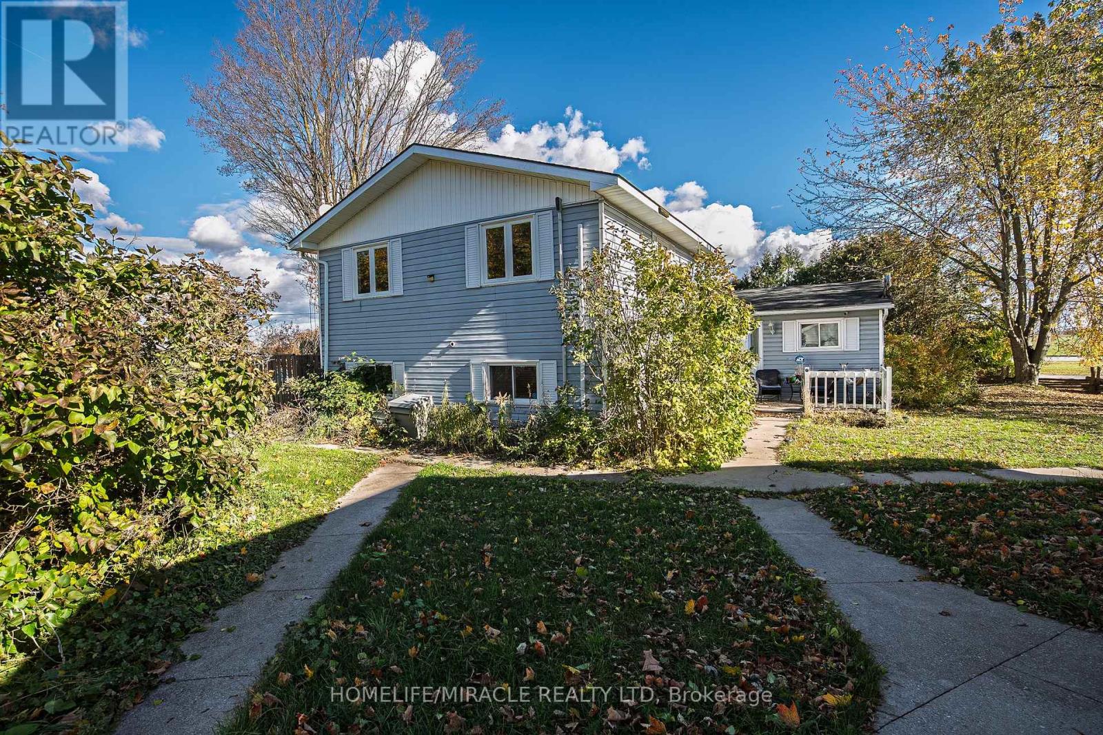 1008 Rainbow Valley Road, Springwater, Ontario  L0L 2K0 - Photo 6 - S12539236