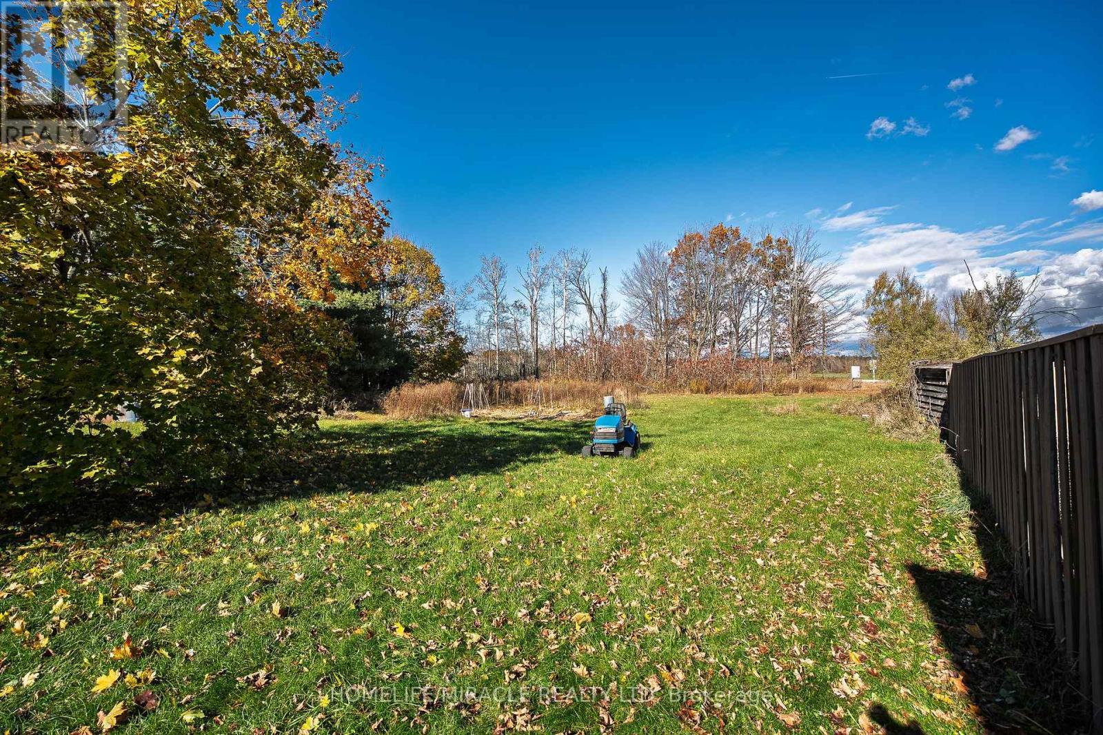 1008 Rainbow Valley Road, Springwater, Ontario  L0L 2K0 - Photo 8 - S12539236