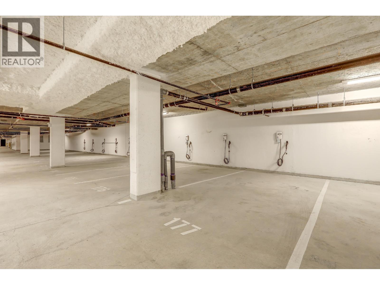 517 3594 Malsum Drive, North Vancouver, British Columbia V7G 0B5 - Photo 37 - R3038035